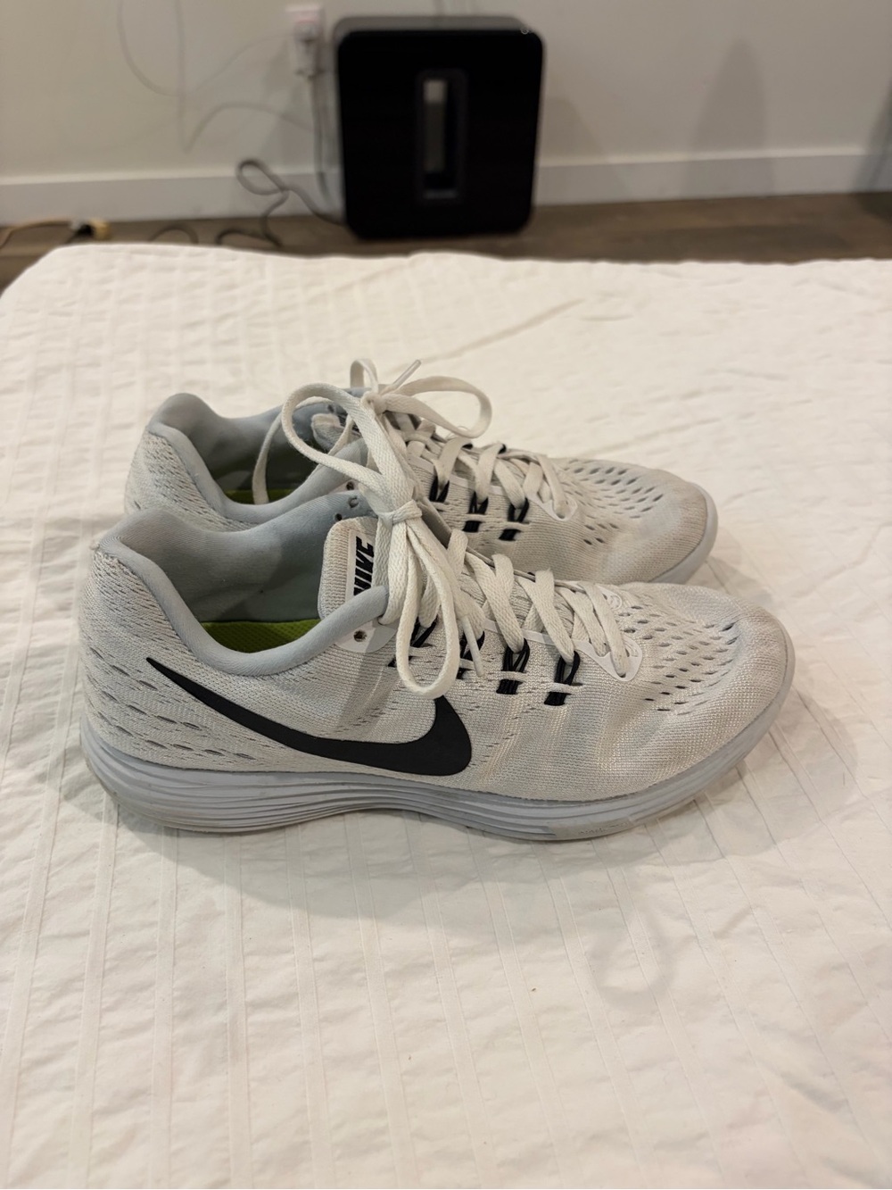 Nike women’s White Running Shoes